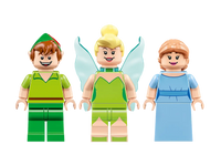 LEGO® Disney Peter Pan &amp; Wendy's Flight over London