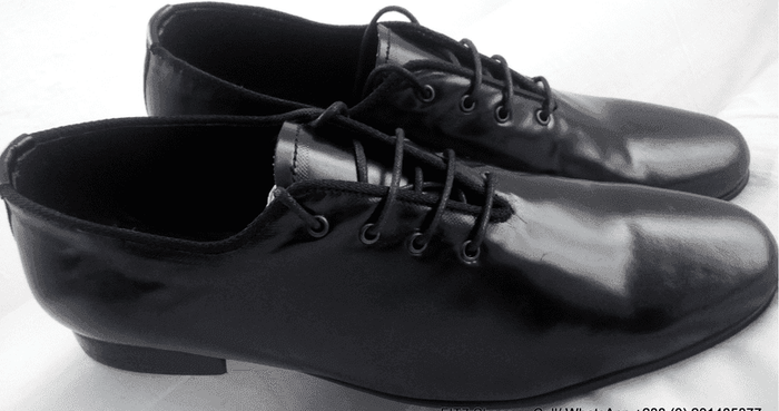 Black Mirror polished leather