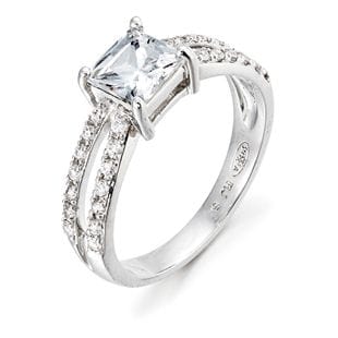 Avon Rene Diamondesque Ring Size 8